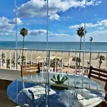 Apartamento Primera Línea De Playa Frontal Con Vistas Al Mar Fuengirola