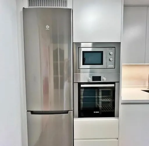 Primera Linea De Playa Frontal Con Vistas Al Mar Fuengirola