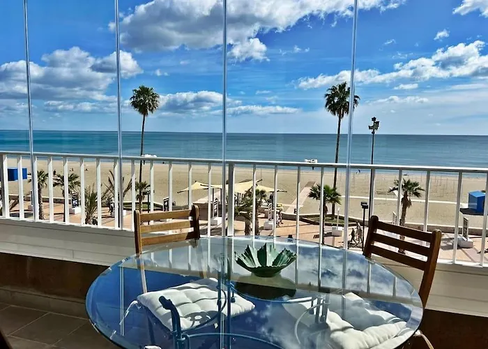 Daire Primera Linea De Playa Frontal Con Vistas Al Mar Fuengirola