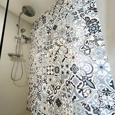 Primera Linea De Playa Frontal Con Vistas Al Mar