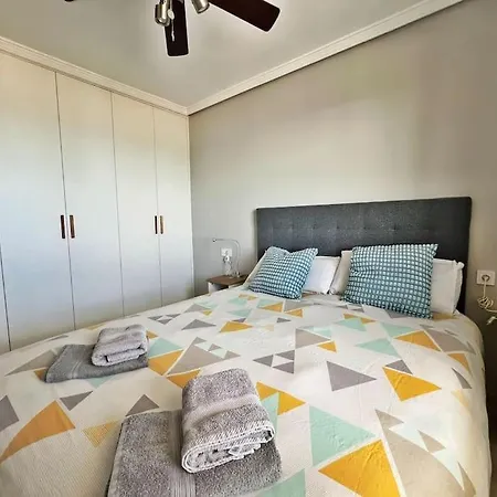 Primera Linea De Playa Frontal Con Vistas Al Mar Daire Fuengirola