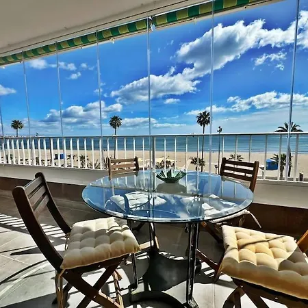 Primera Linea De Playa Frontal Con Vistas Al Mar *