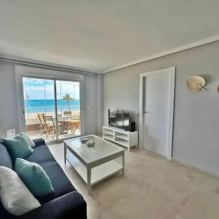 Primera Linea De Playa Frontal Con Vistas Al Mar